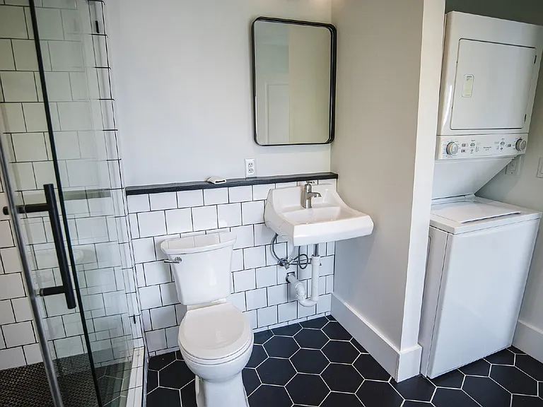503 N Cameron St — Photo 10