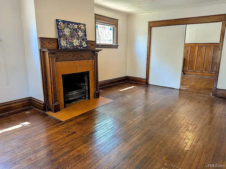 421 N Front St #1 — Photo 2