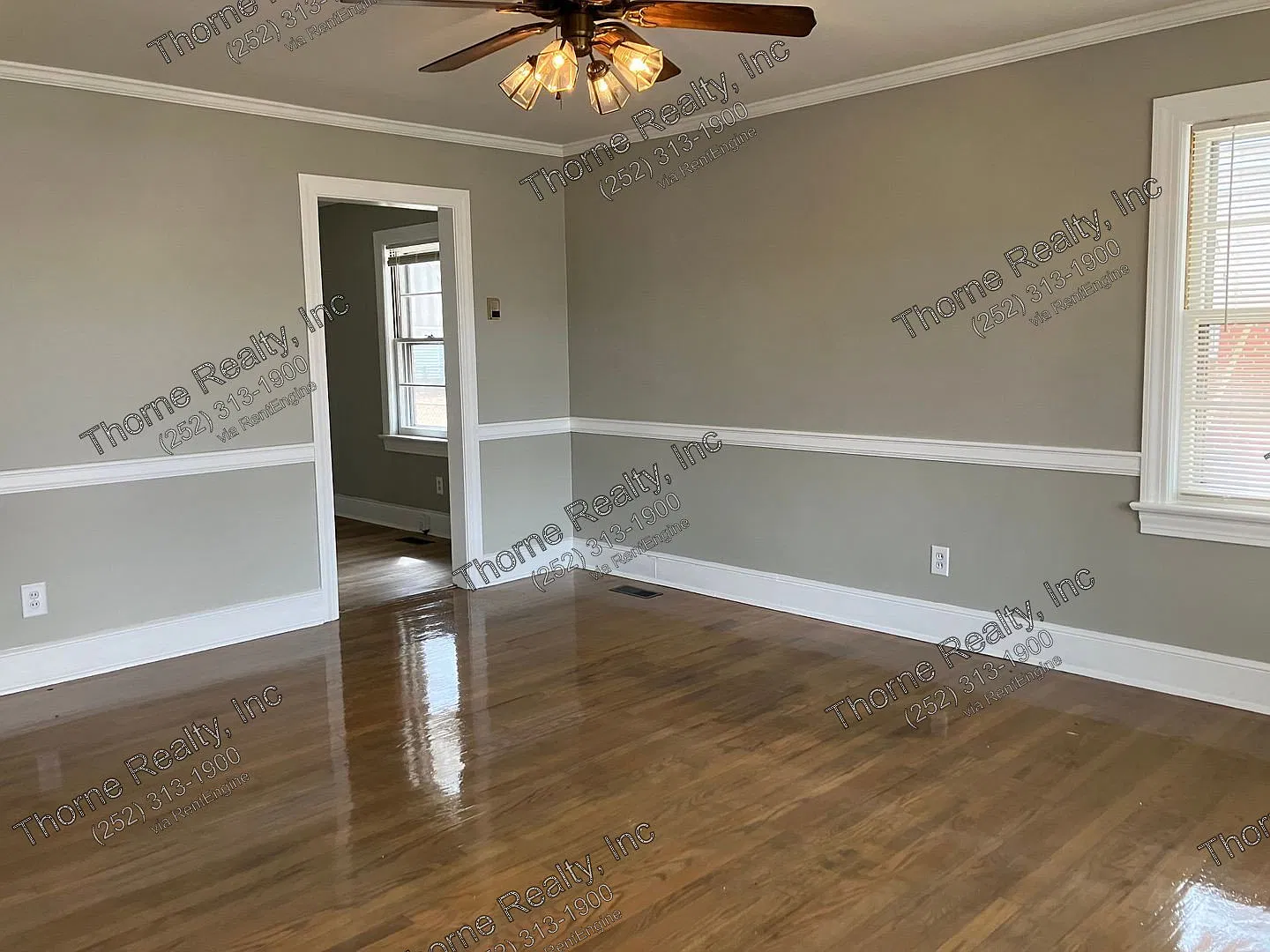 2 bed, 1.0 bath, 840 sqft, $895 — Photo 2