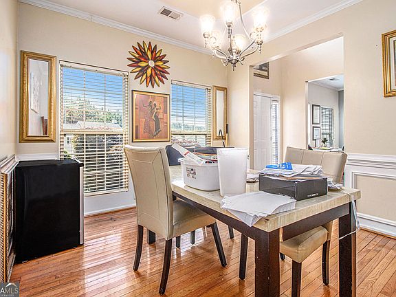 4th image of 474 Boxelder Rd