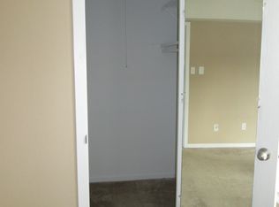 2001 County Cork Dr APT 5, Chesterfield, MO 63017