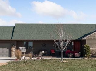 8425 219th St NW, Belle Plaine, MN 56011