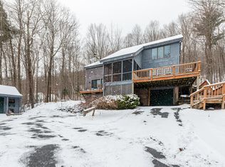 294 Farm Rd, Arlington, VT 05250