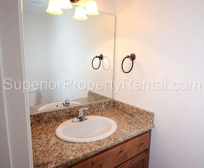 2801 E 450 N #322 — Photo 5
