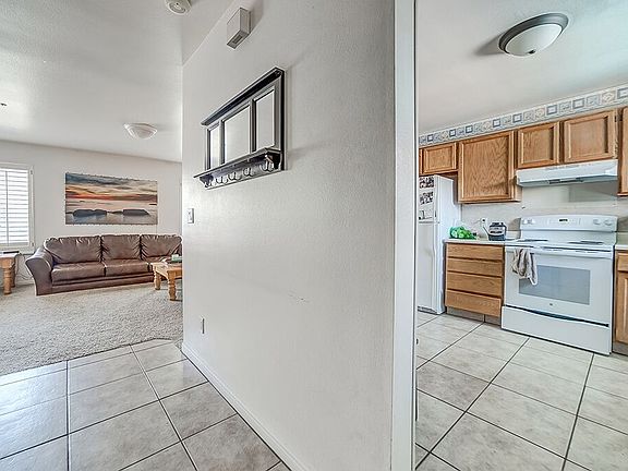 4th image of 642 N 200 E APT 209