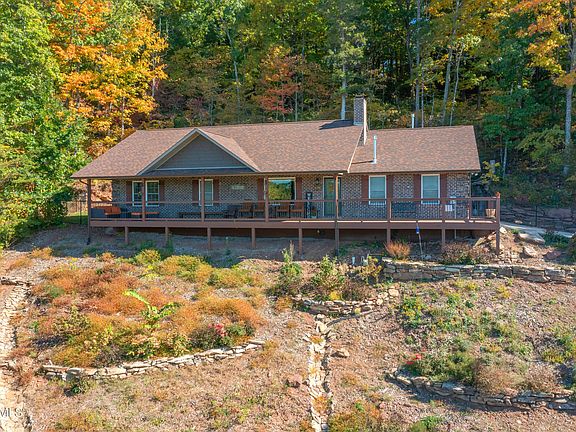 2nd image of 7000 Wrens Creek Ln