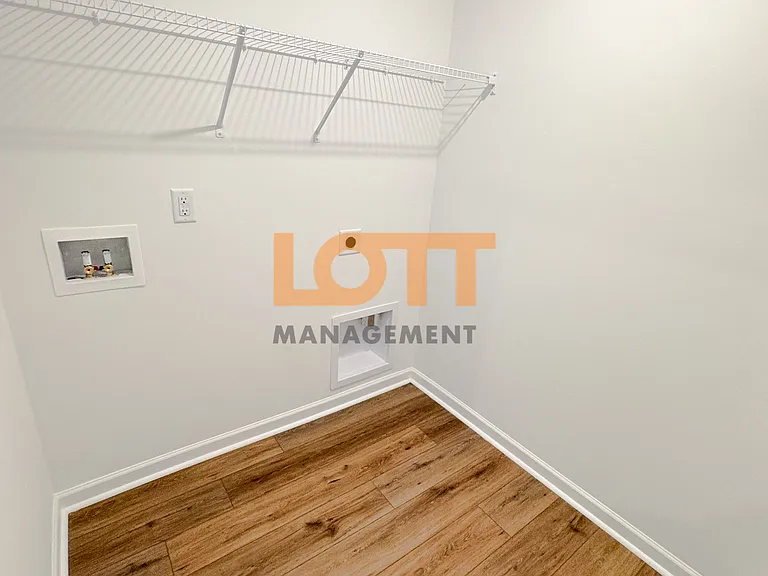 202 Hunthill Rd — Photo 20