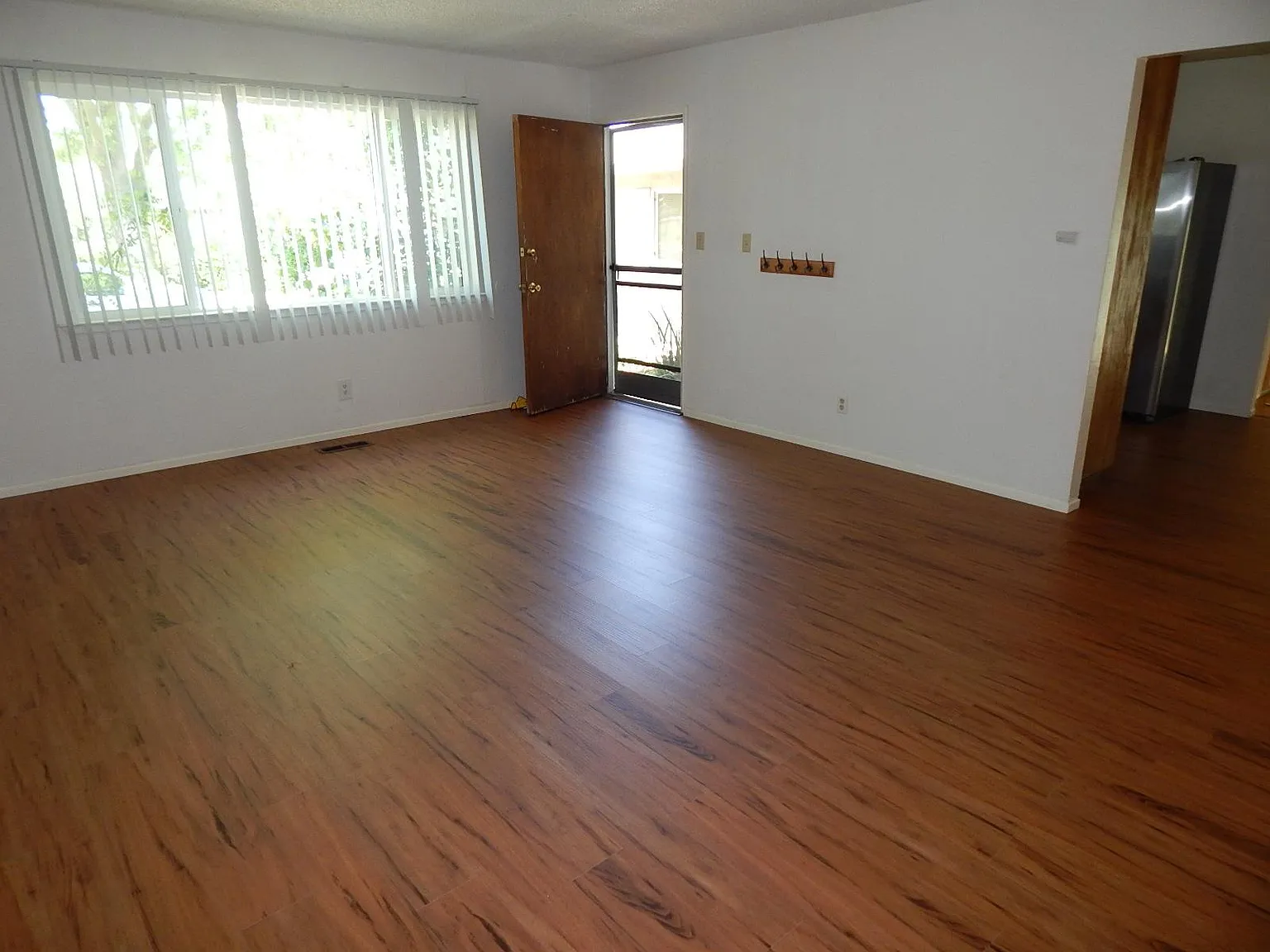 3 bed, $2,900 — Photo 4