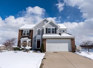 10717 Royalton Rd, North Royalton, OH 44133