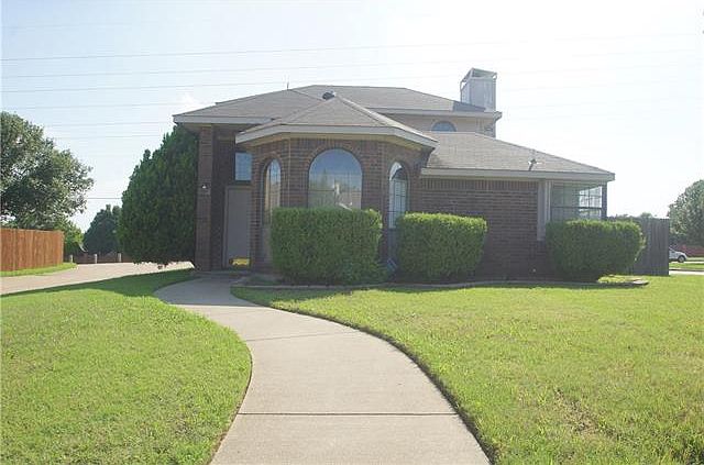 1st image of 1802 Blair Oak Dr