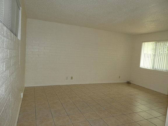 3rd image of 1200 E Spence Ave