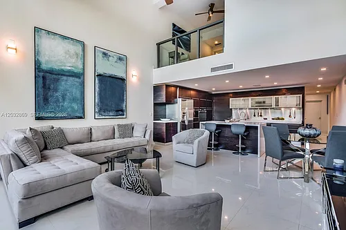 6000 Collins Ave Photo 1