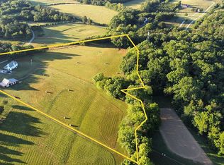 233 Lowry Ln, Chickamauga, GA 30707