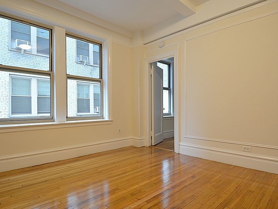 1st image of 287 Amsterdam Ave #811