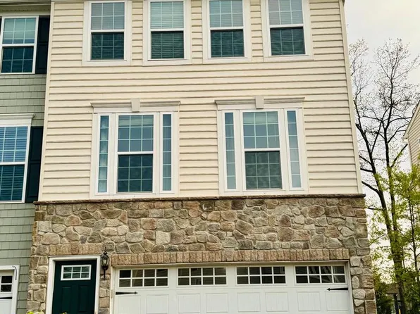 412 Arbor Blvd, Perkasie, PA 18944