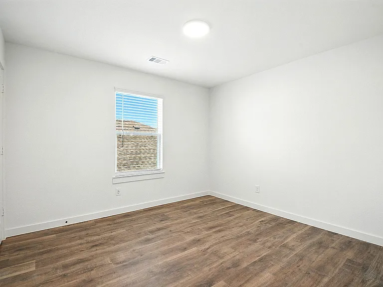 3B | 3 Bed / 2.5 Bath - Guest Bedroom