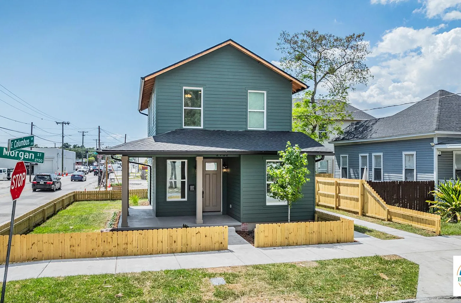 2702 N Morgan St — Photo 3