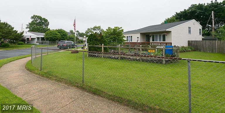 1st image of 113 Hollywood Dr