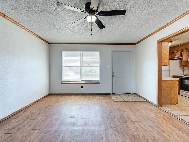 7405 Waco Ave #D — Photo 6