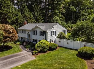 3 Mirror Rd, Billerica, MA 01821