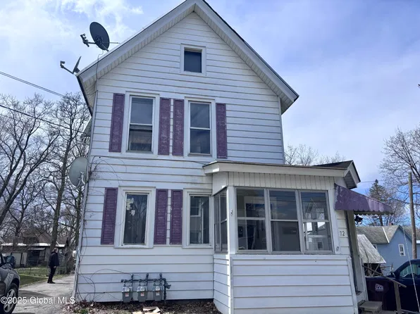72 S Judson St, Gloversville, NY 12078