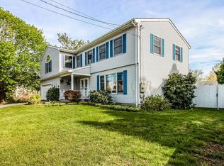 5 Daniels Ave, Waterford, CT 06385