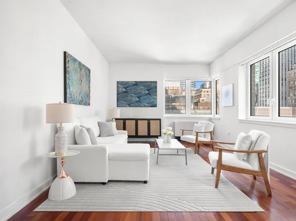 425 5th Avenue 22F image 1 of 10
