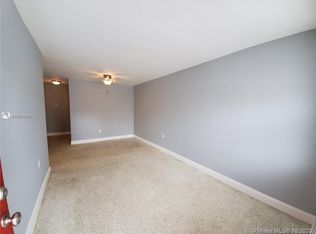 990 SW 4th St APT 1, Miami, FL 33130