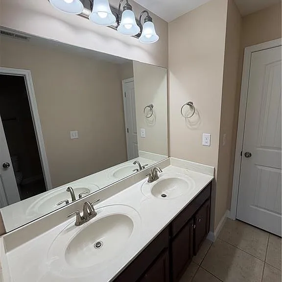4525 Highfield Dr — Photo 29