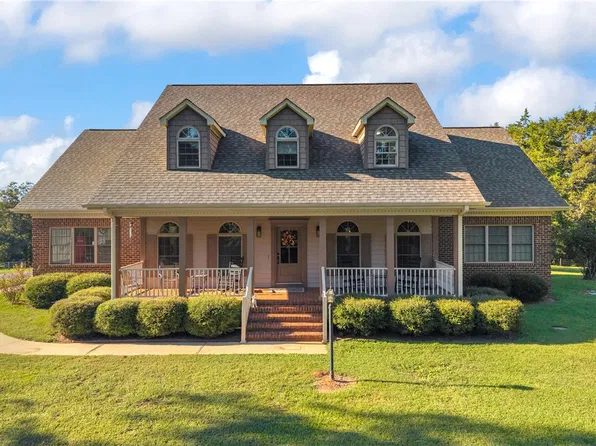 366 Sonlit Way, Seneca, SC 29672