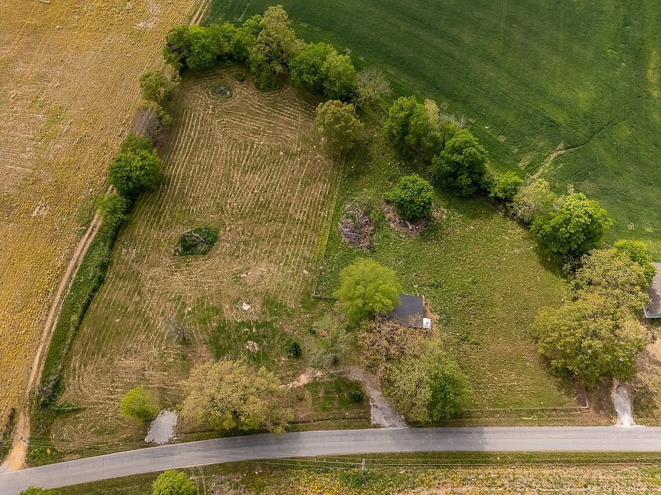 1st image of 521 Revilo Rd