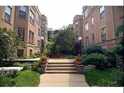 Entrance Lawn - Vintage Building