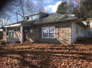 33 Hillcrest Ave #1, Oakville, CT 06779