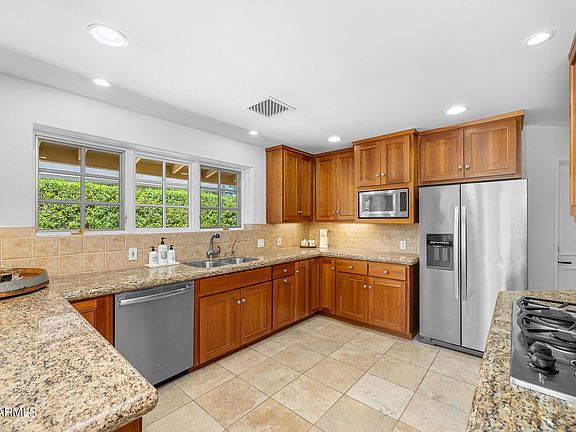 5th image of 5434 E LINCOLN Drive #35
