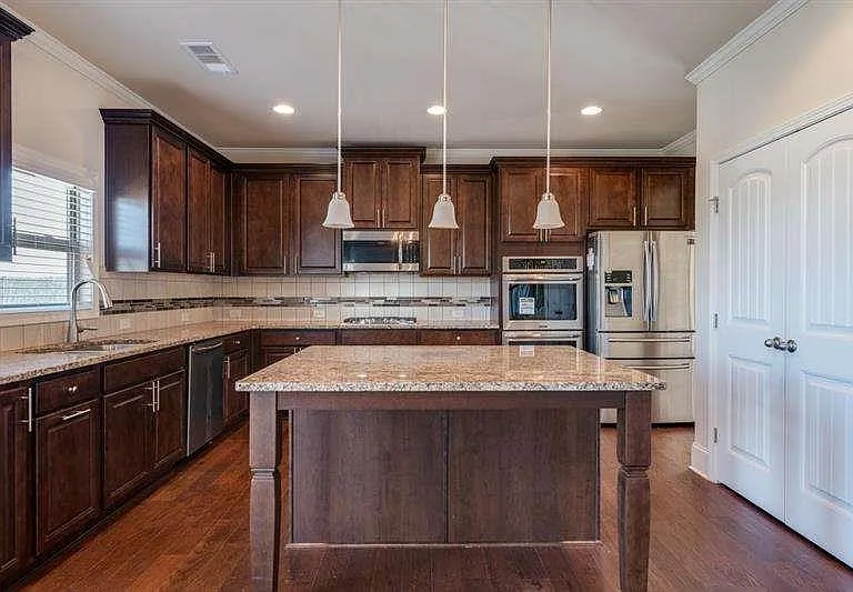 4215 Miramount Overlook — Photo 10