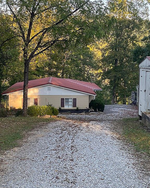 1st image of 7605 Labrador Dr