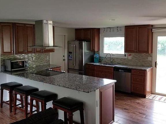 3rd image of 1622 Kingston Ln