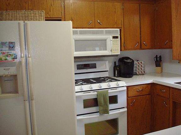 4th image of 721 152nd St E