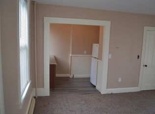 4 School St #4, Plainville, MA 02762