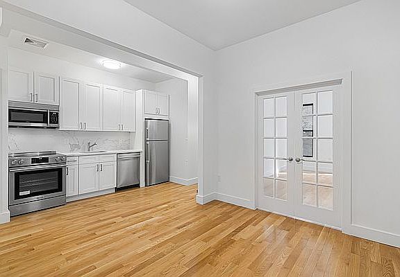 5th image of 1063 Bedford Ave #3C