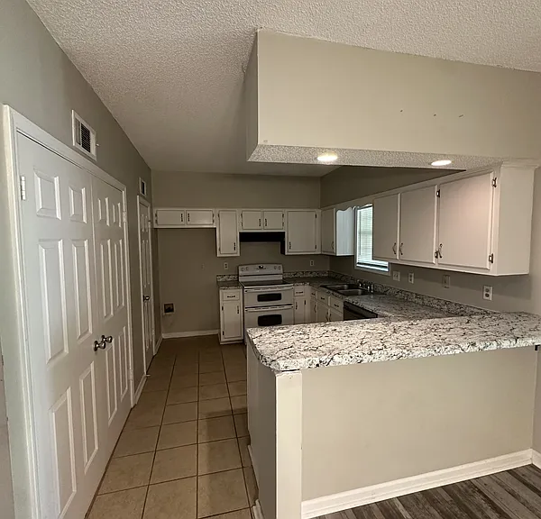 3777 Deer Forest Dr — Photo 4