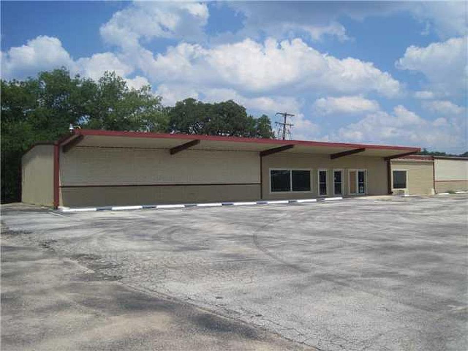 2nd image of 206 N Us Highway 281