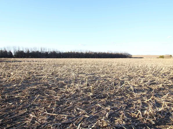45742 275th St, Parker, SD 57053