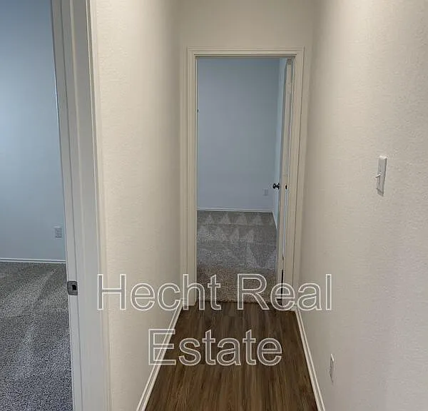 267 Geode Gln — Photo 19