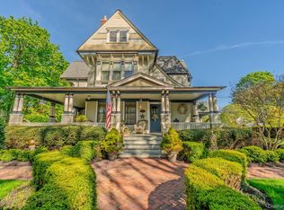 103 Highland Ave, Northport, NY 11768