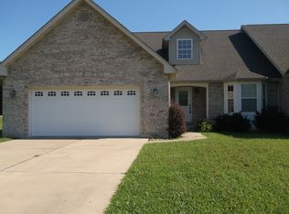 11 Bogey Ln, Union, MO 63084