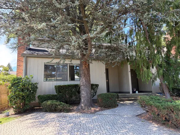 39A Norwood Rd #2, Pt Washington, NY 11050