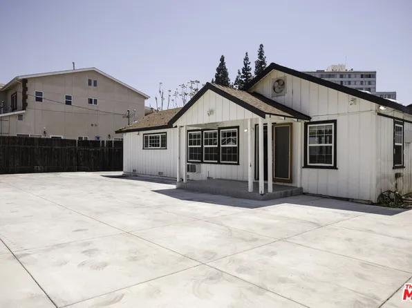 14826-14824 Wyandotte St, Van Nuys, CA 91405