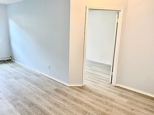 4th image of 47-45 45th St #3F
