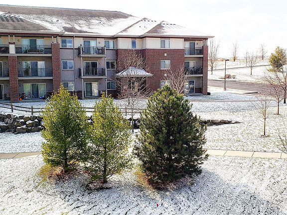 5th image of 200 Prairie Heights Dr APT 111